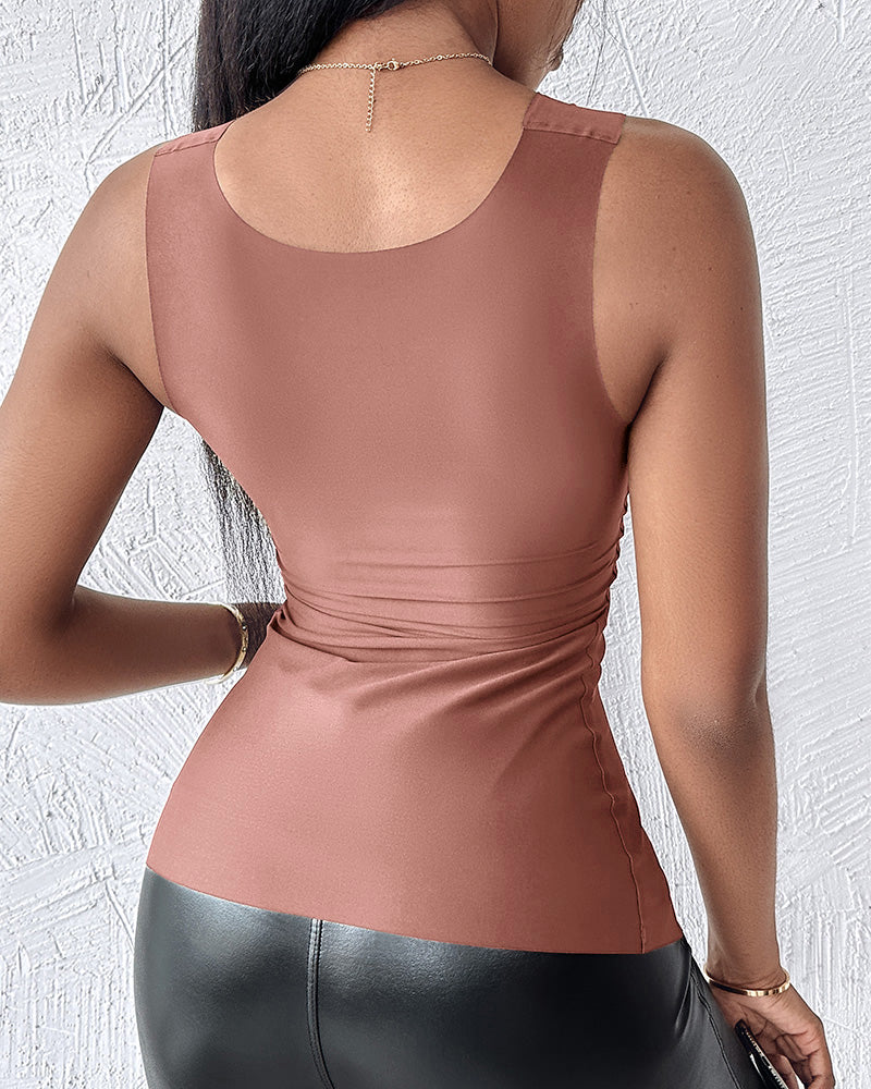 U-Neck Sleeveless Tank Seamless Skinny Layering Top with Built-In Bra